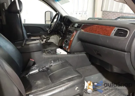 2010 Chevrolet Silverado 2500Hd Ltz z USA, uszkodzony, nr VIN 1GC4KYBG3AF152034